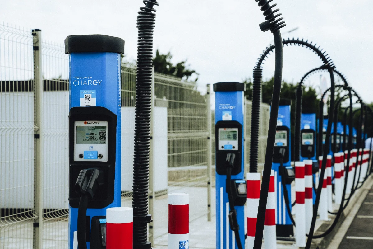 Row of fast chargers for electric vehicles